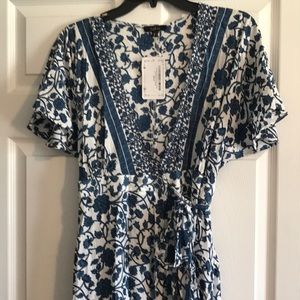 New wrap dress Aakaa brand. Bought in Cali